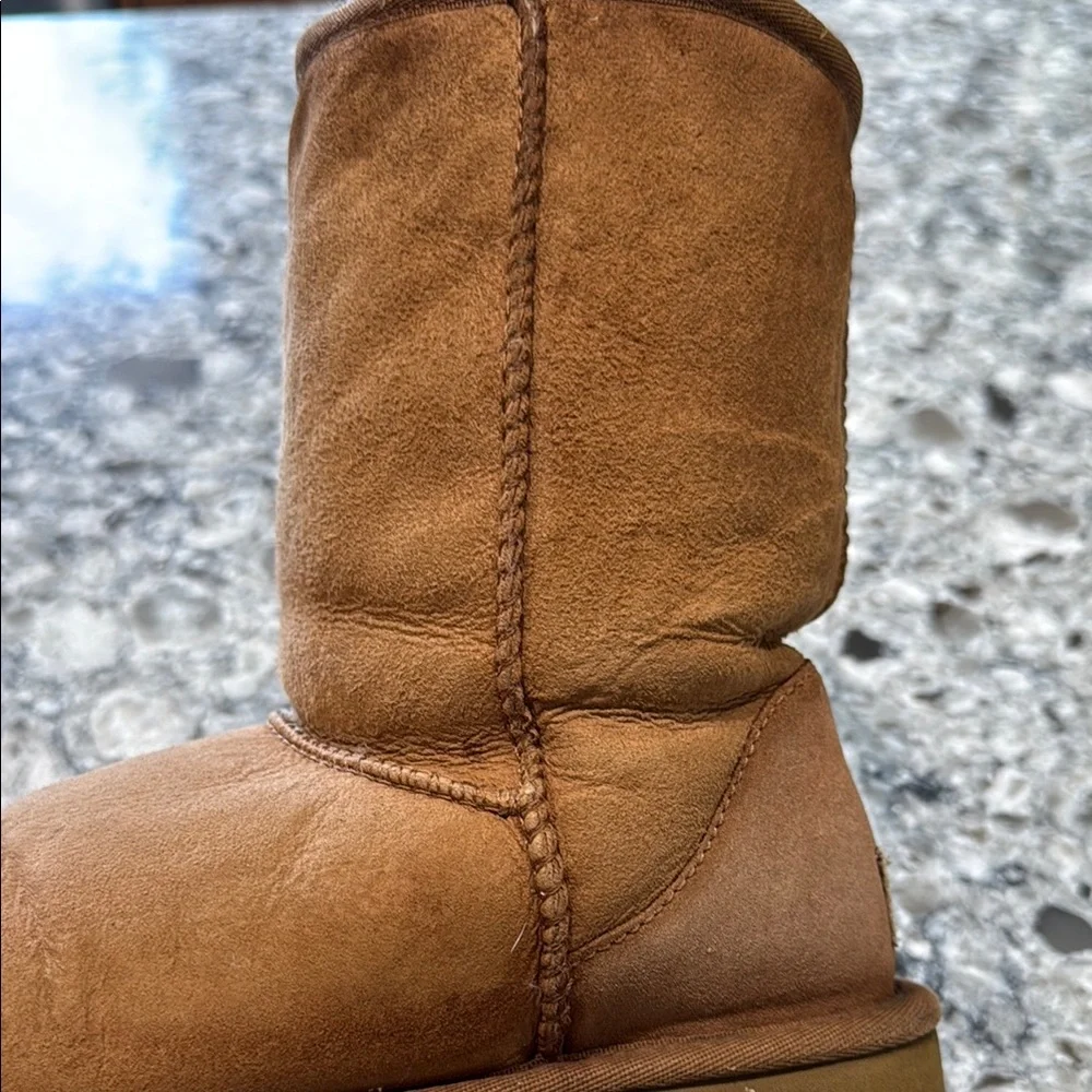 UGG Classic Tan Shearling Boots - Picture 12 of 16